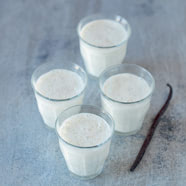 Tasty & easy vanilla yogurt